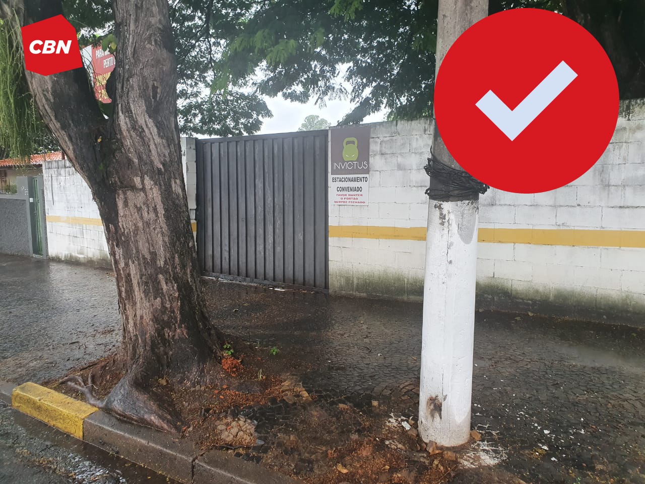 Após reportagem, pneu de trator é removido