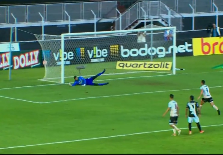 De virada e jogando mal, Ponte Preta perde para a Inter