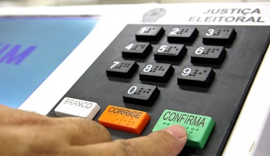Acusações marcam última semana de campanha