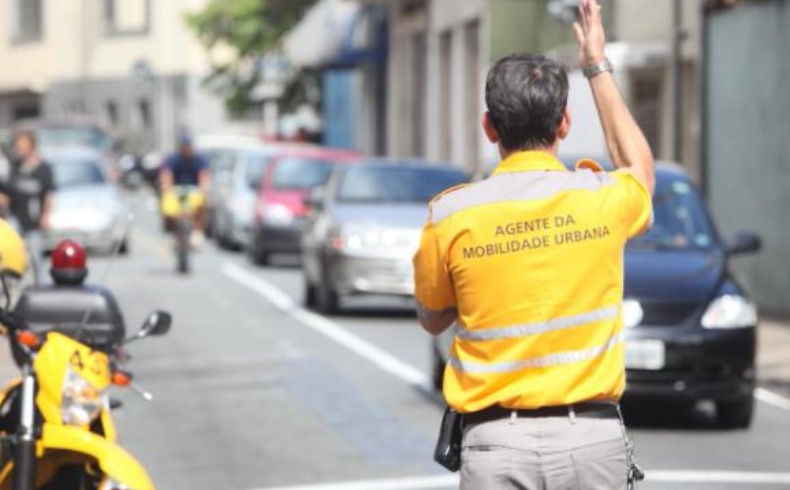 Emdec estuda criar vagas exclusivas para transporte por aplicativo