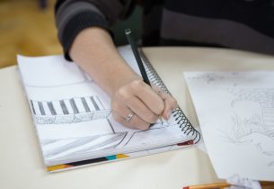 Em casa, estudantes podem ser vítimas de cyberbullying