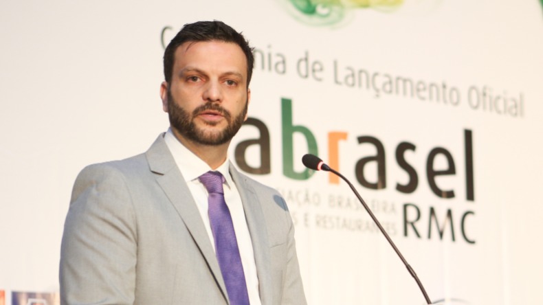 Abrasel vê retorno à fase amarela como “baque”