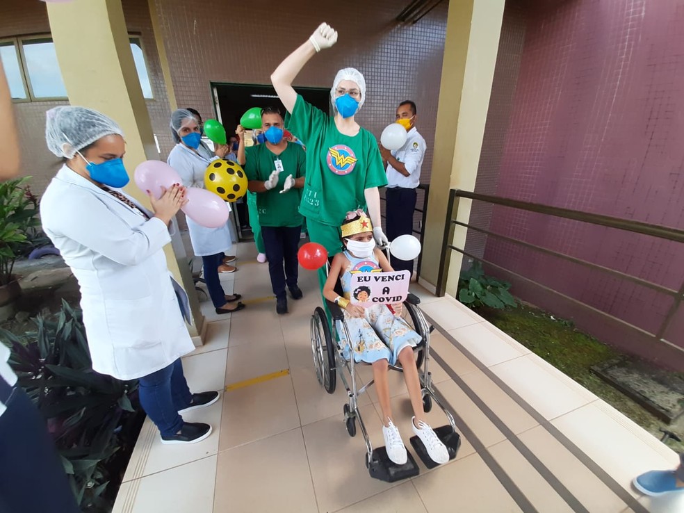 A Boa Notícia: menina deixa UTI após 40 dias