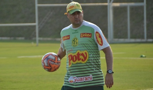 Ricardo Catalá é o novo técnico do Guarani