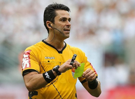Flávio Rodrigues de Souza apita Palmeiras x Ponte Preta