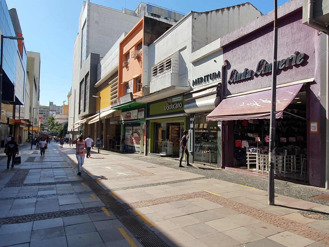 Mortes e casos voltam a subir em Campinas