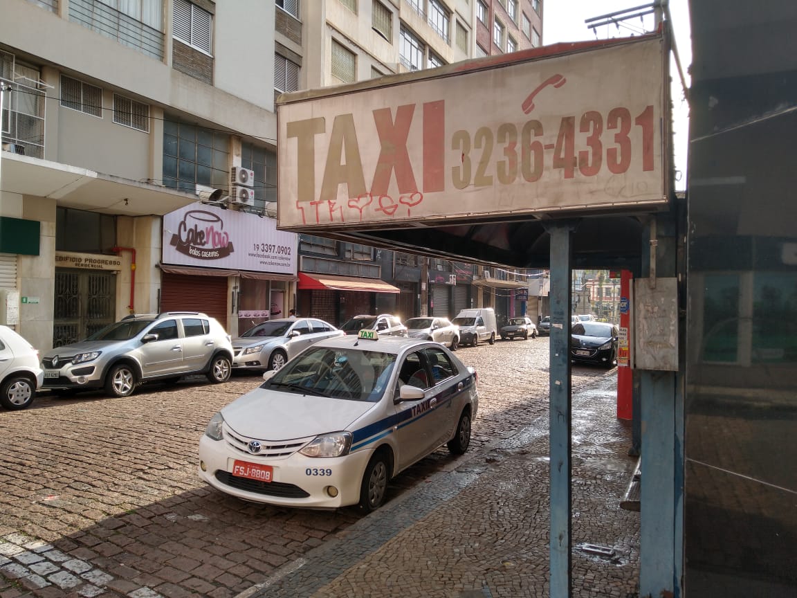 Táxis dão desconto para vacinação em Campinas
