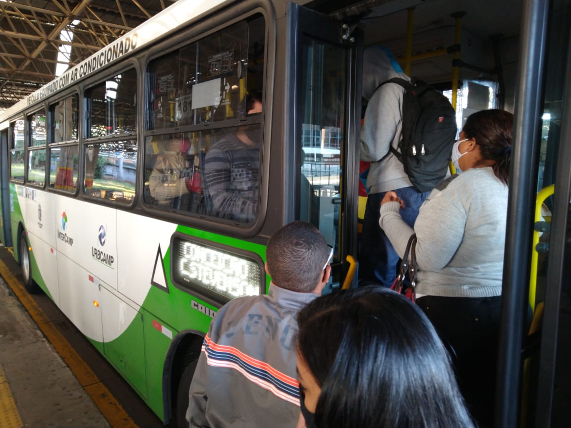 Motoristas da linha verde paralisam atividades em Campinas