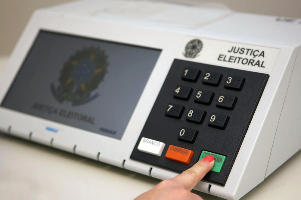 Horário eleitoral em rádio e TV começa nesta sexta-feira