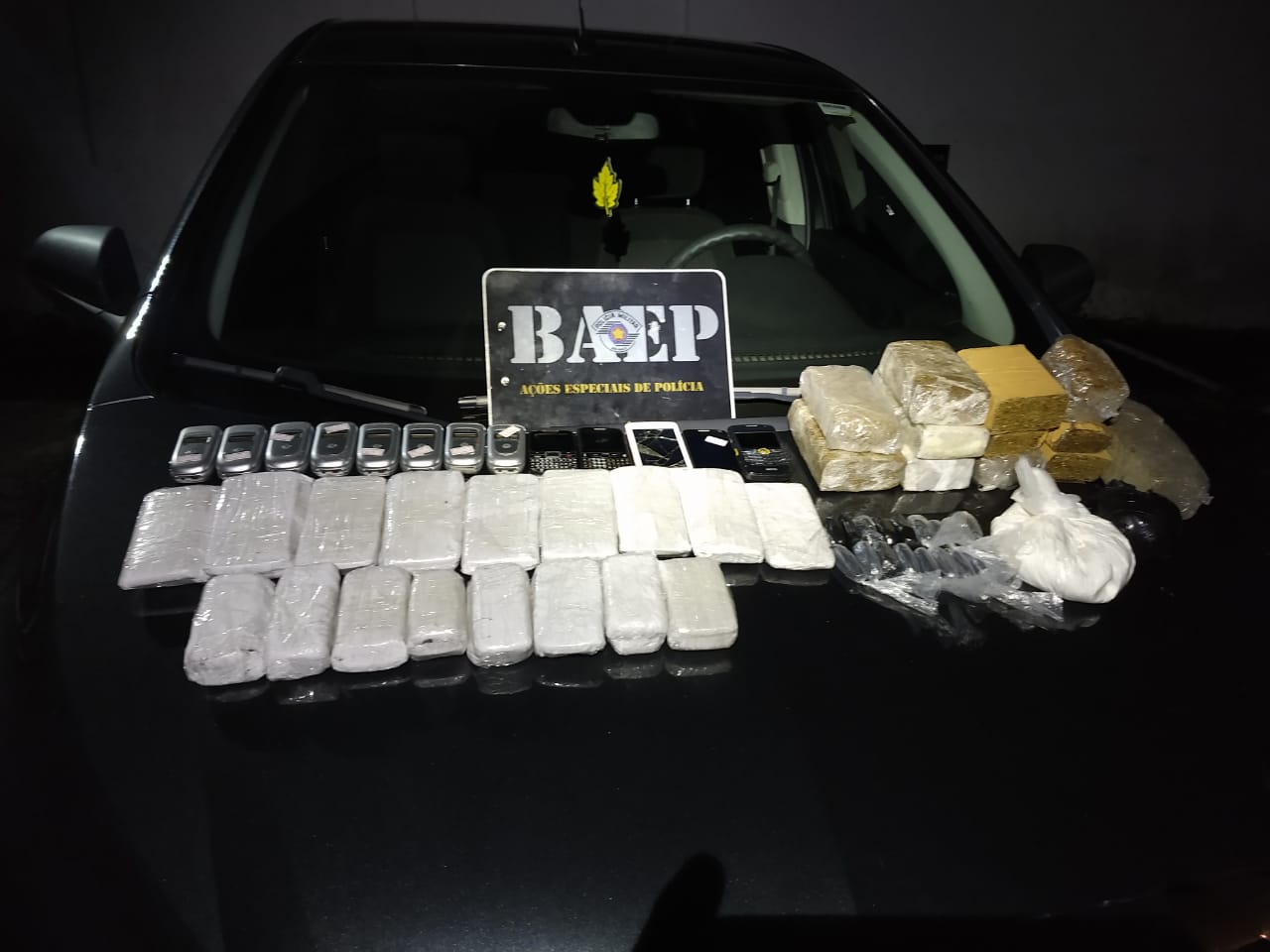 Quatro são presos com 5kg de drogas em Campinas