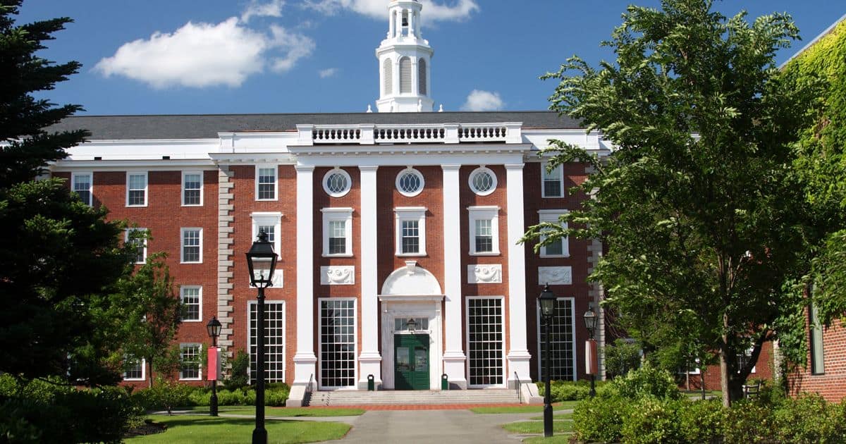 A Boa Notícia: inscrição de bolsa para Harvard