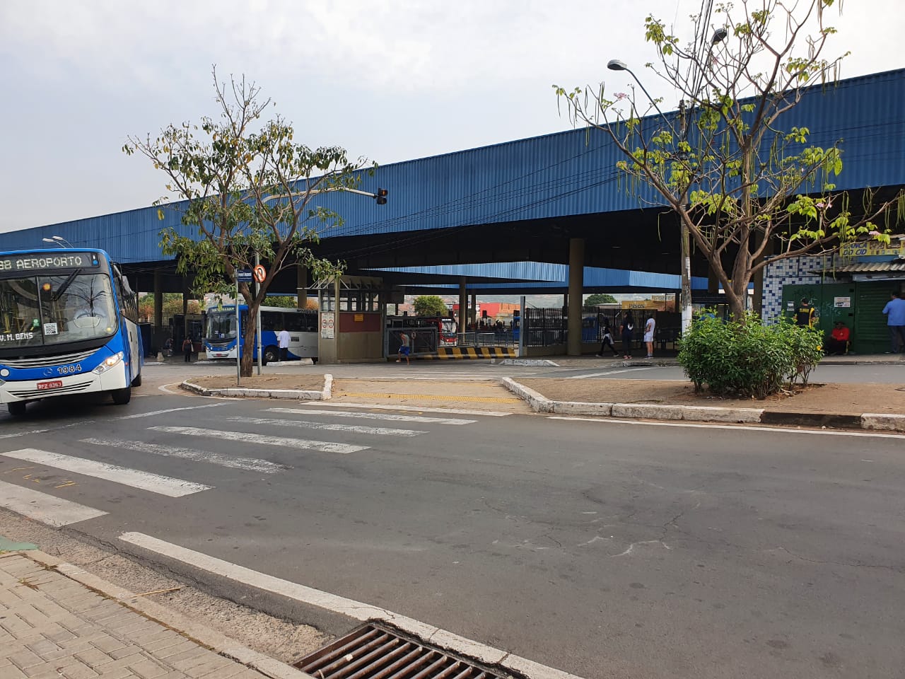 Mulher é atropelada no Terminal Ouro Verde em Campinas