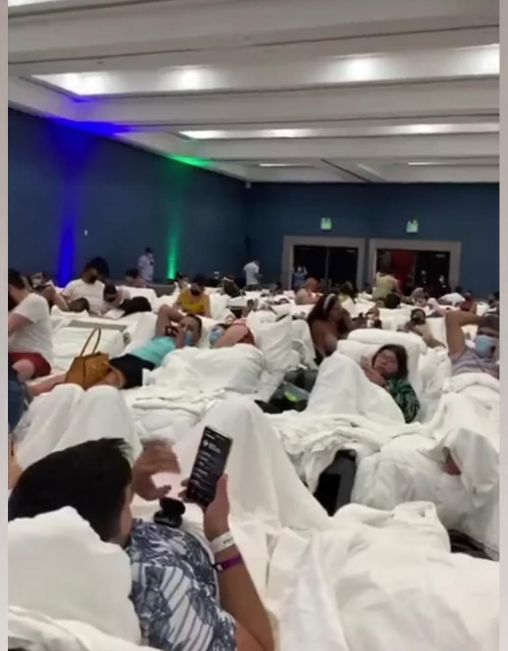 Furacão interrompe viagem de campineiros no México