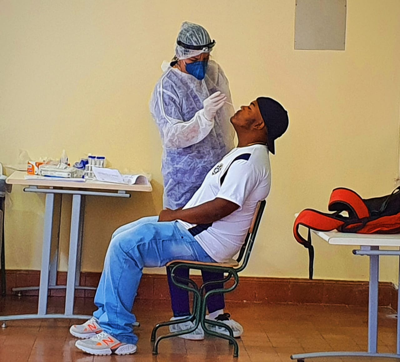 Escolas recebem testagem da covid-19