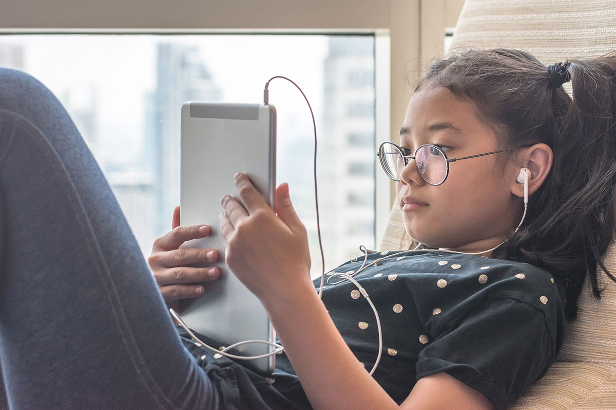 Tecnologia na infância: como a pandemia mudou a relação das crianças com as telas?