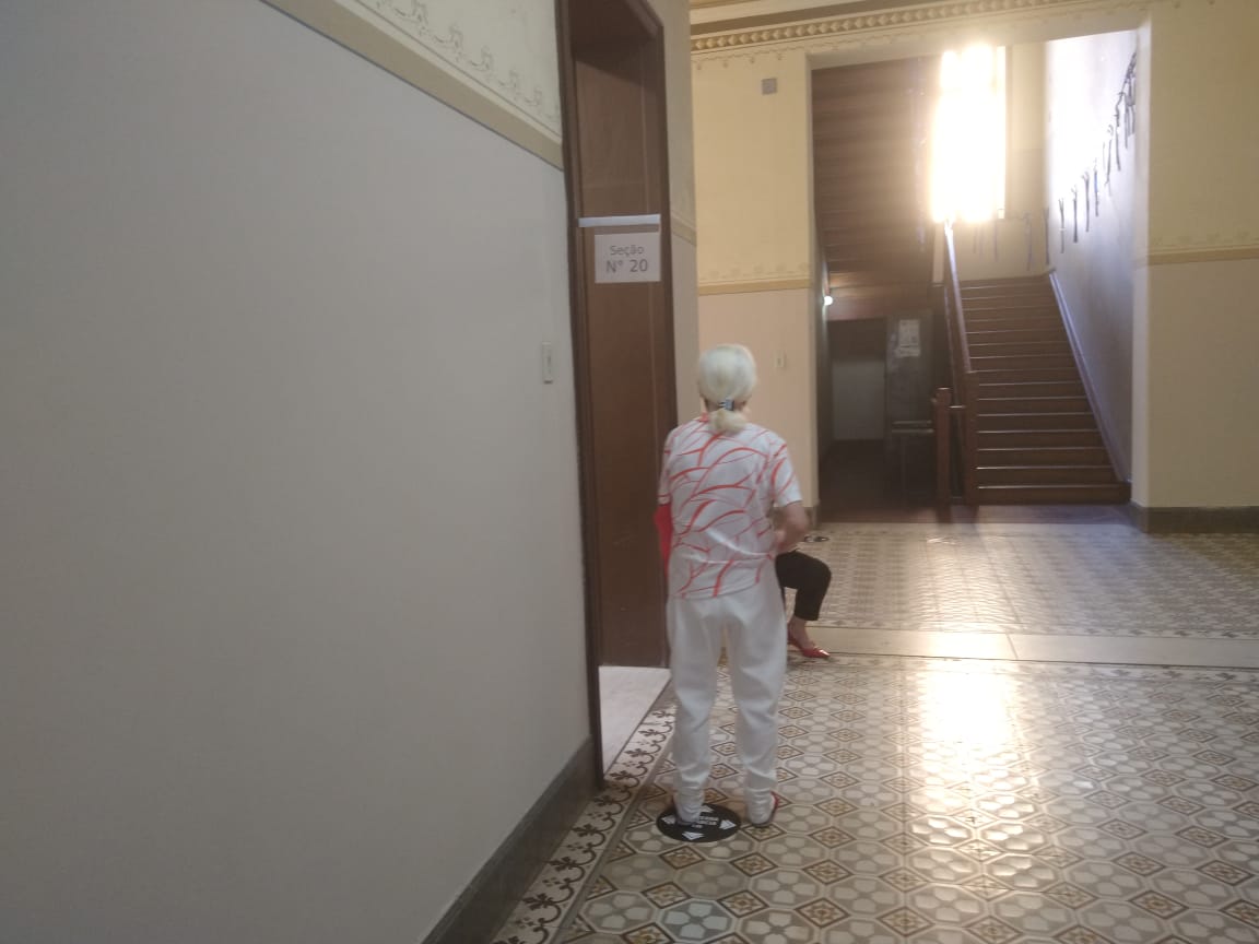 Idosos aprovam prioridade na votação