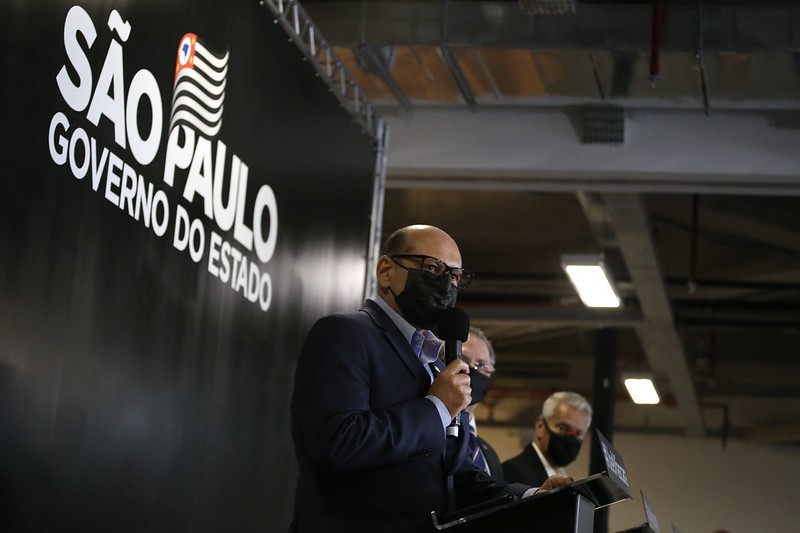 Para SP, suspensão de CoronaVac gera medo