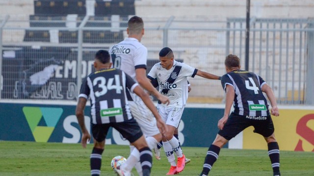 Ponte vira para cima do Figueirense e sobe para quinto