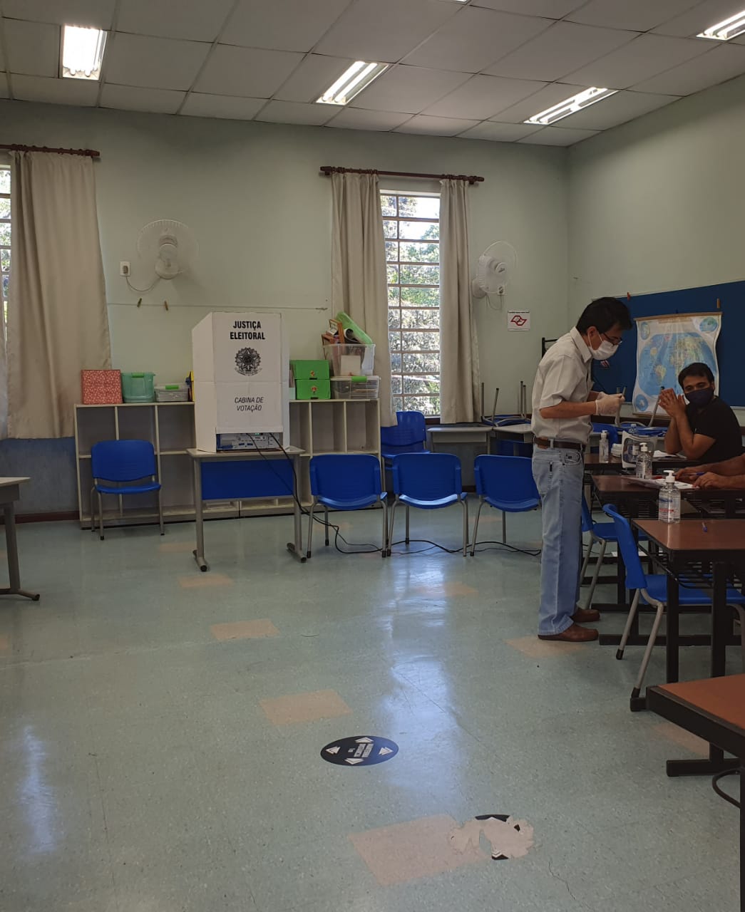 Votação começa tranquila nos colégios de Campinas