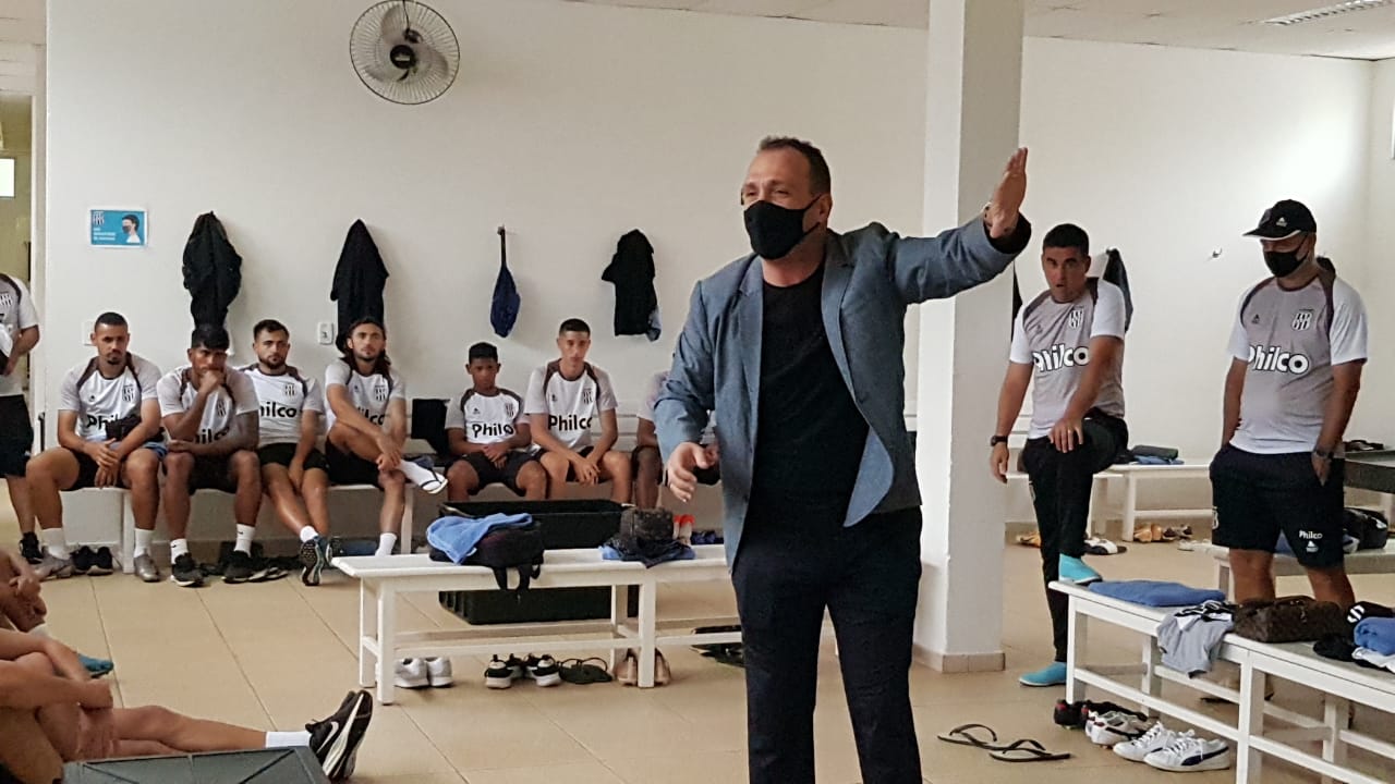 Jogadores da Ponte deixam de falar com a imprensa