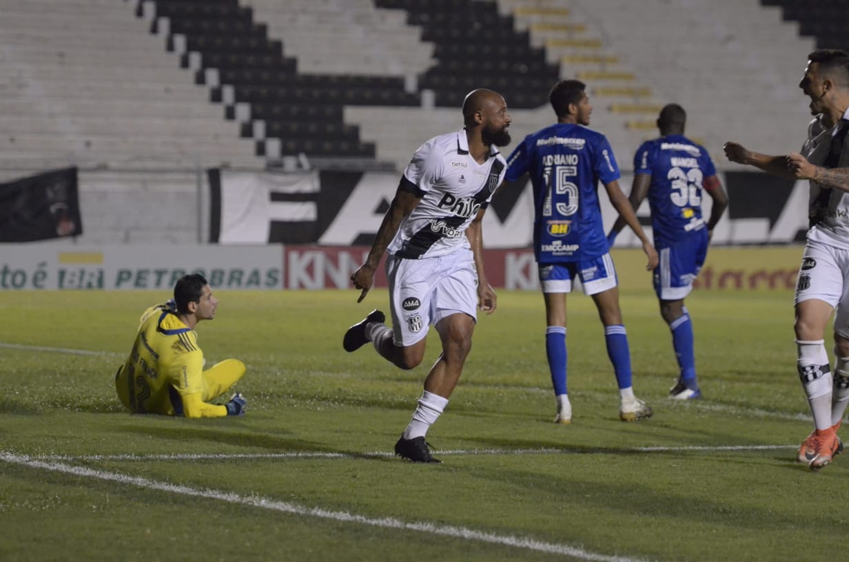 Ponte vira sobre o Cruzeiro e fica perto do G-4