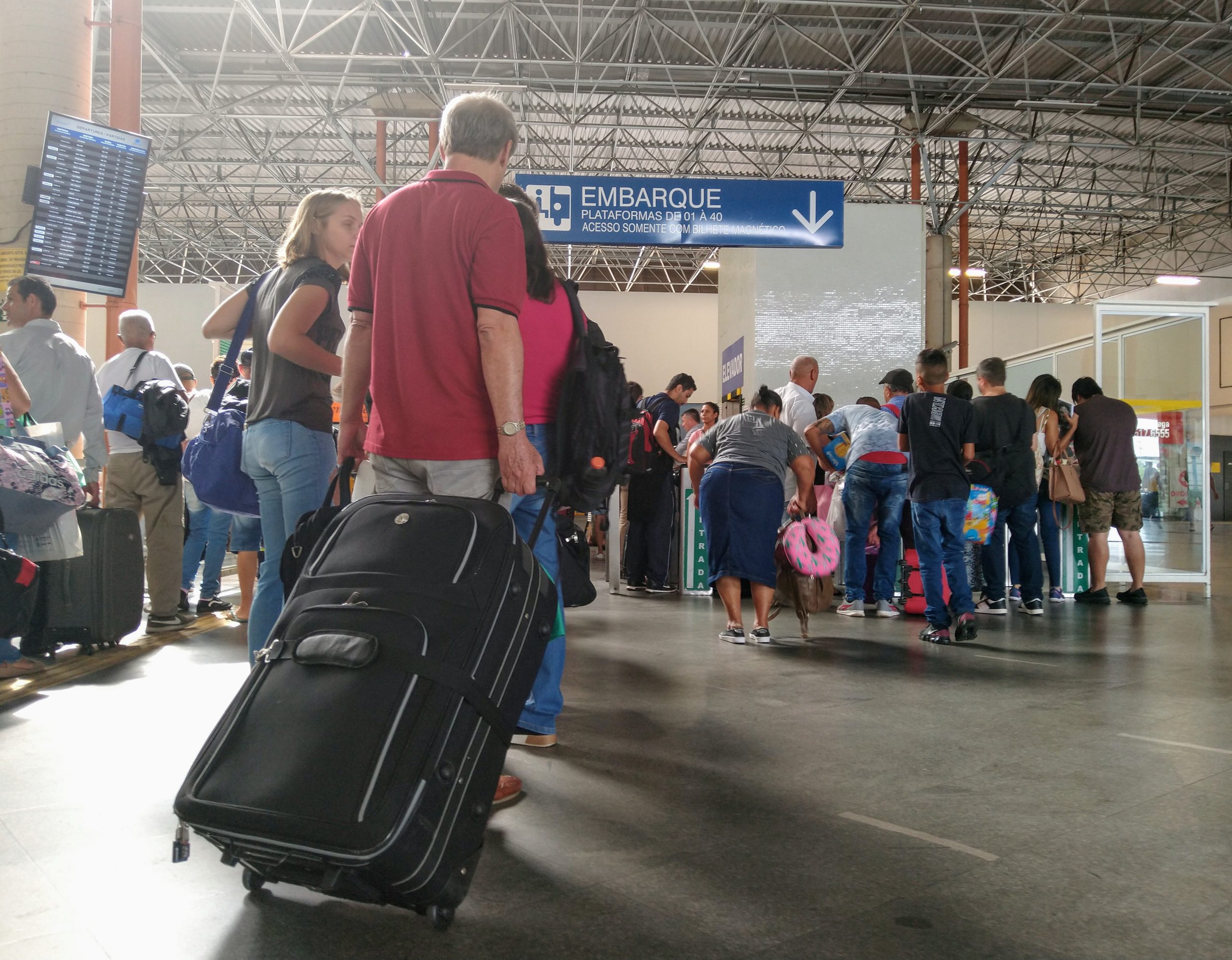 Rodoviária espera mais de 130 mil para o Ano Novo