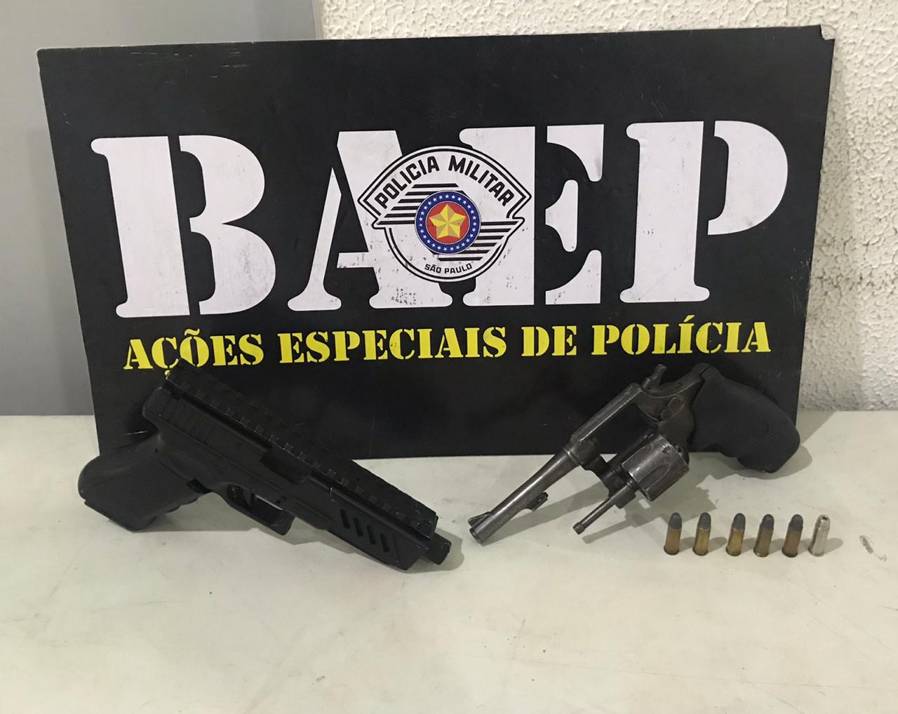 Dois são detidos por roubo de carro em Campinas