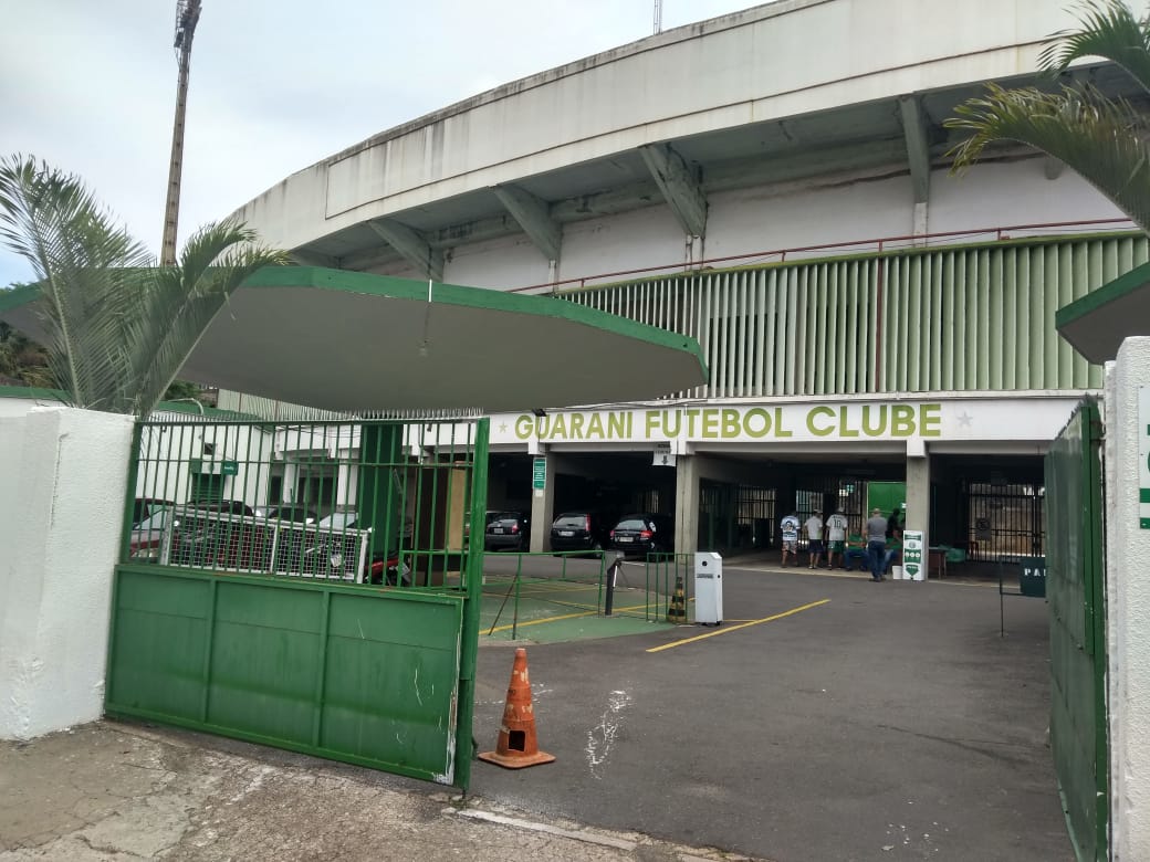 Dérbi 198: Guarani e Ponte Preta duelam pela sobrevivência na Série B