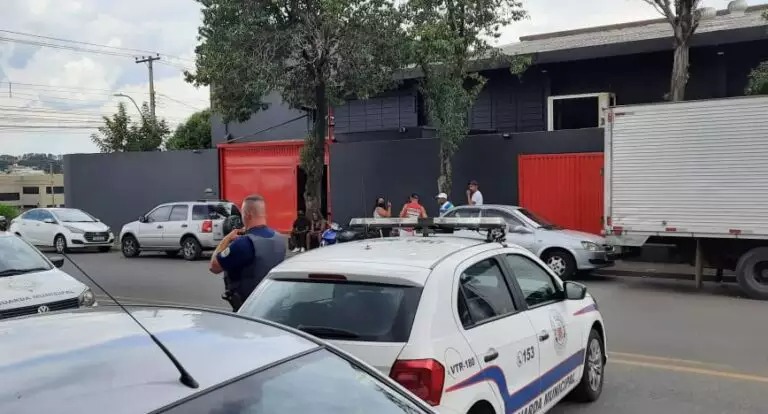 Guarda encerra evento em local interditado em Americana
