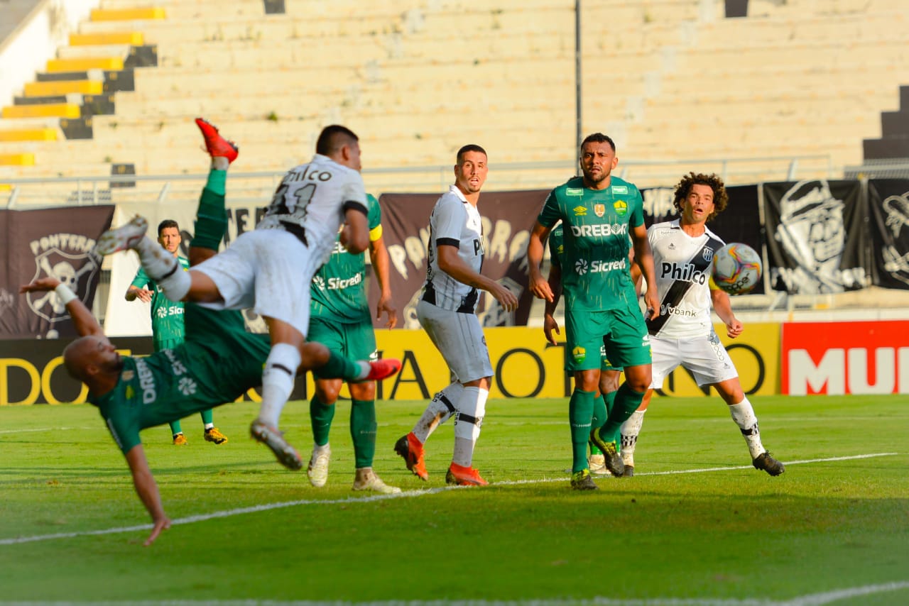 Ponte empata em casa e Guarani perde para o CRB