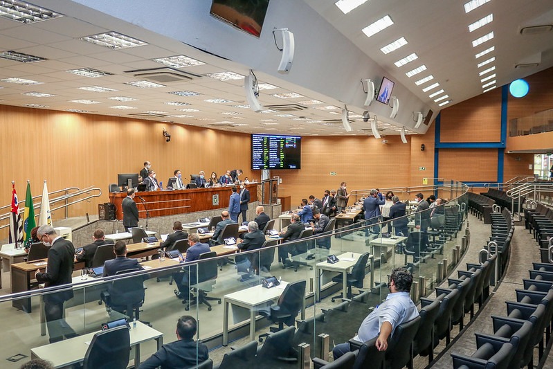 Transporte por aplicativo é pauta na sessão da Câmara de Campinas