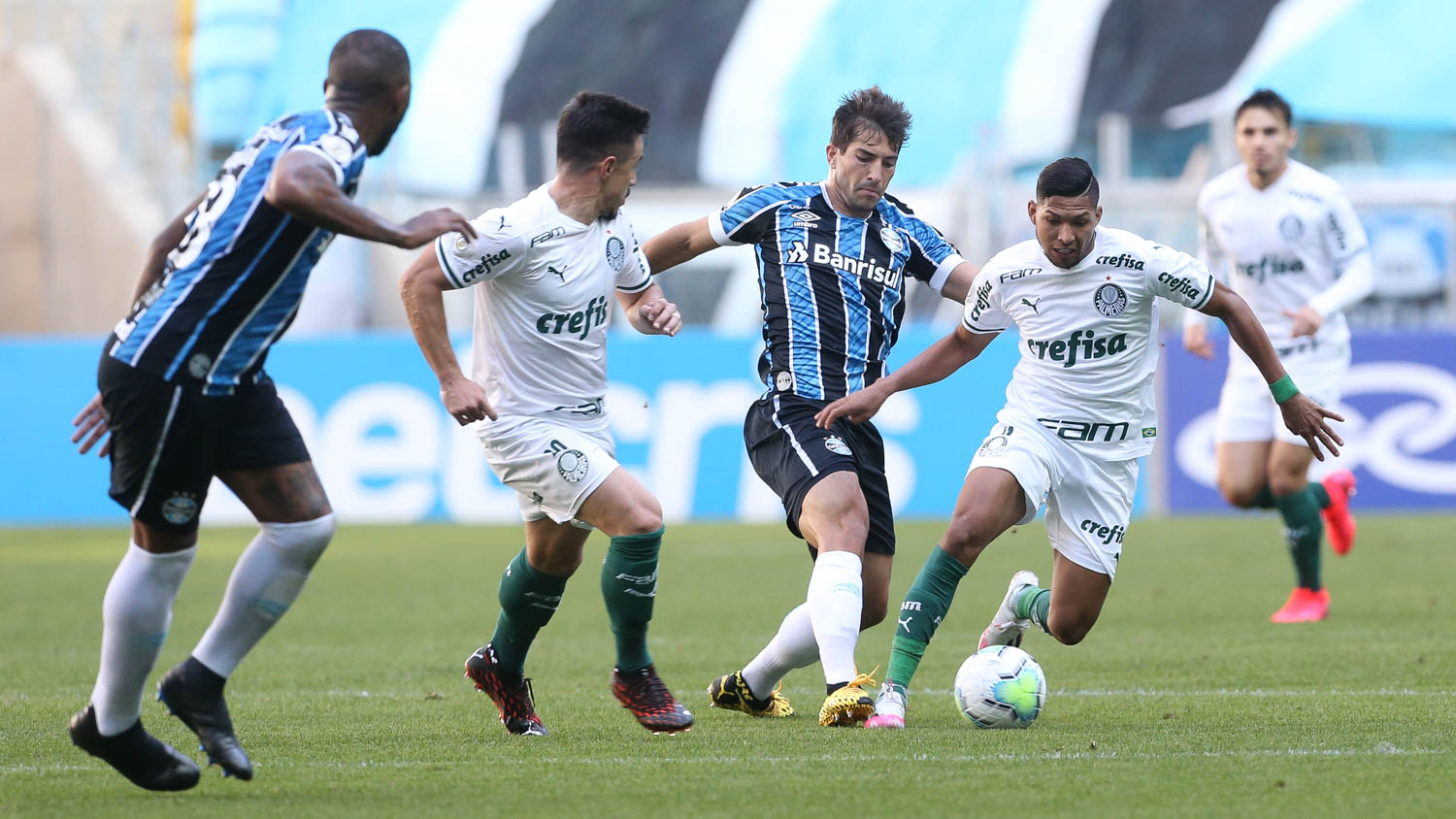 CBN transmite Paulistão e final da Copa do Brasil