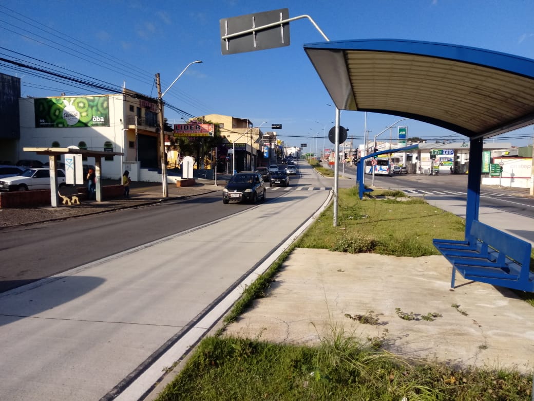 Passageiros esperam melhoria em pontos de ônibus com BRT