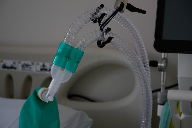 Laboratório de Itapira fornece “kit intubação” ao SUS