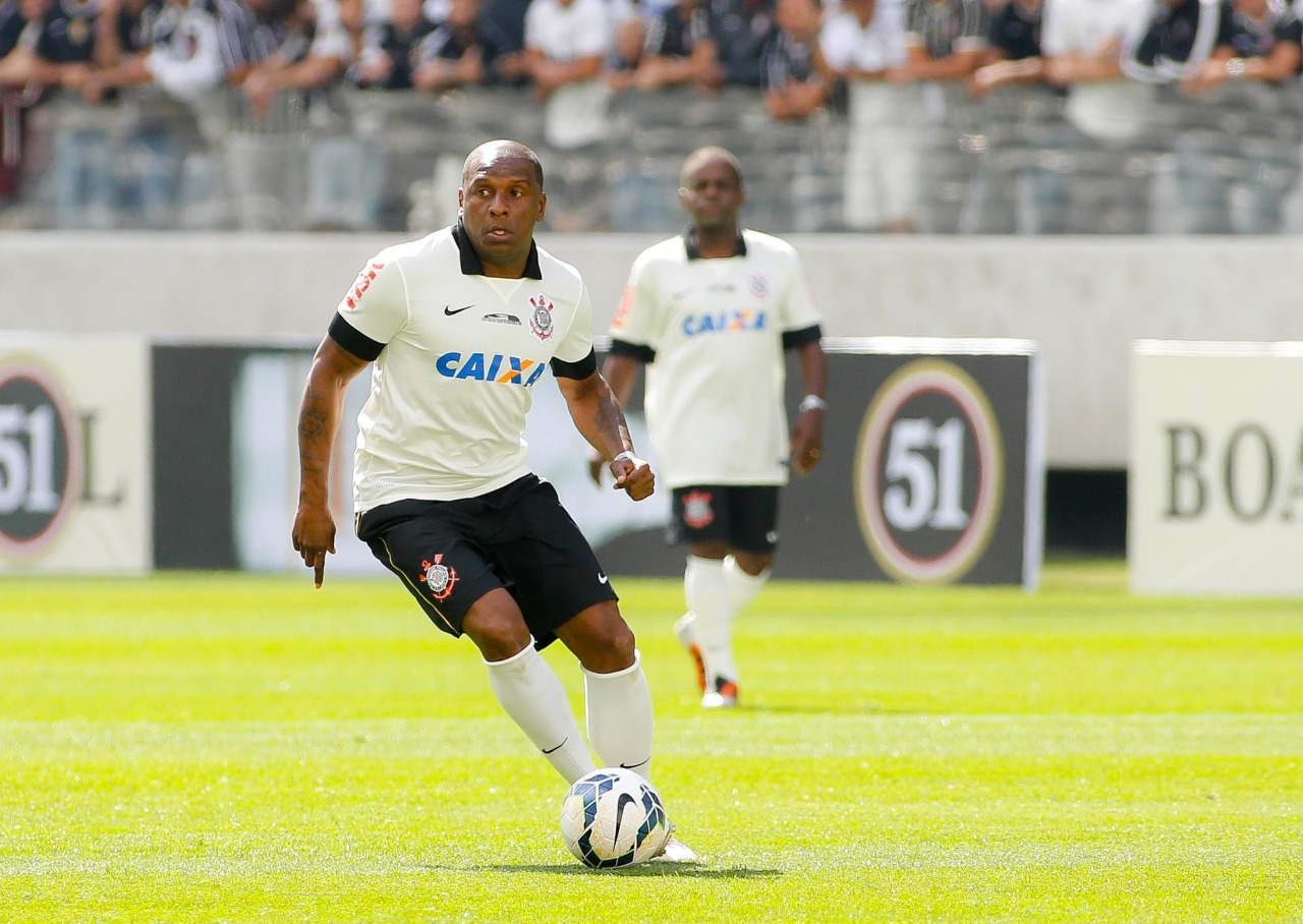 Morre Gilmar Fubá, ex-volante do Corinthians