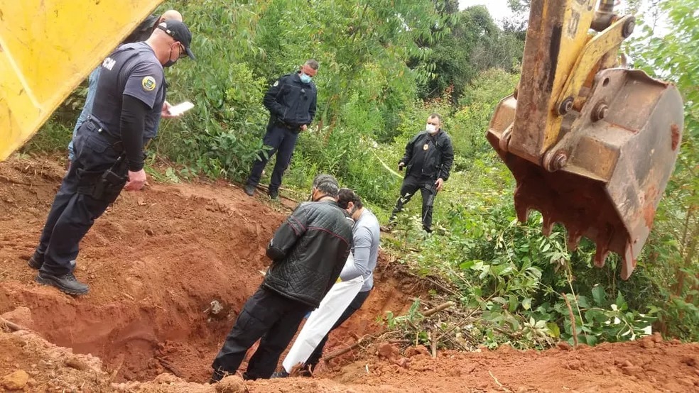 Três corpos em cemitério clandestino são de Campinas
