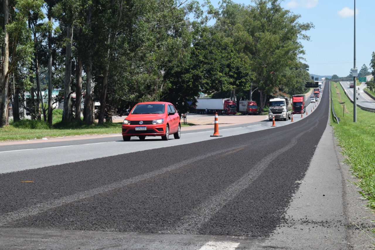 Concessionária recupera pista da Dom Pedro, em Valinhos