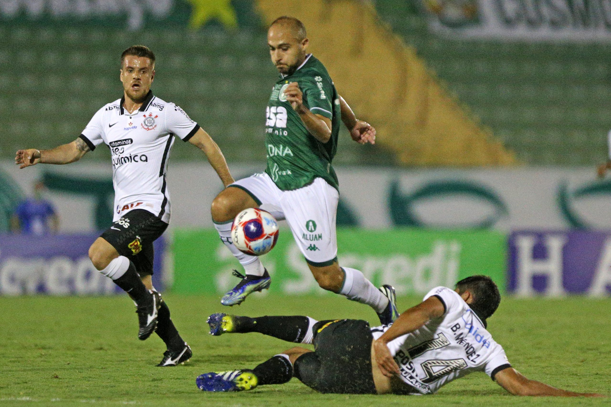 Guarani para em Cássio e perde para o Corinthians