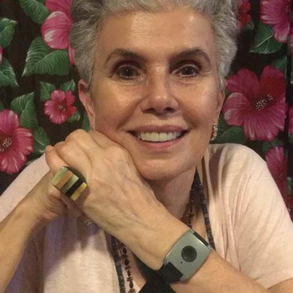 Entrevista: a potência artística de Olívia Niemeyer em exposição