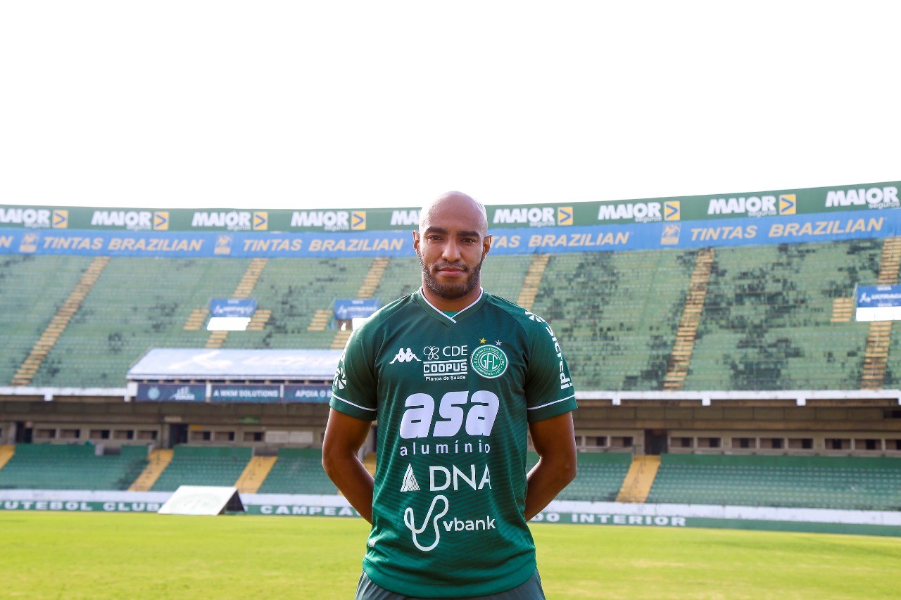 Guarani anuncia zagueiro Carlão para a Série B