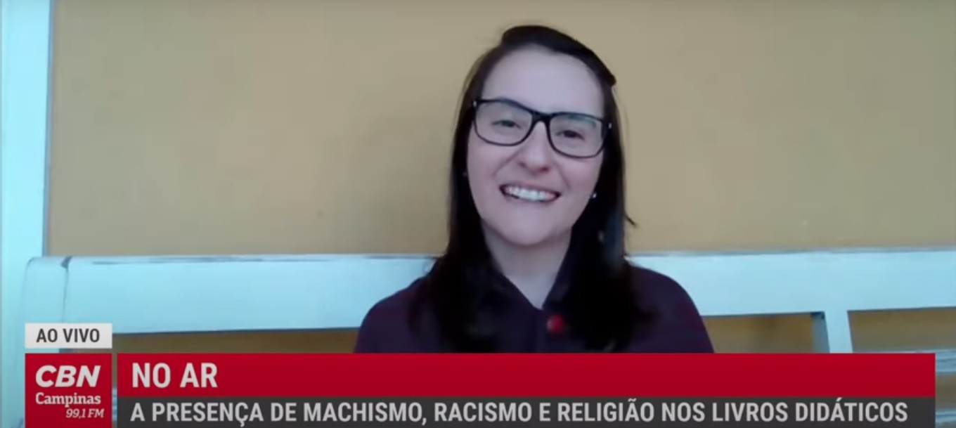 Estudo sobre livros didáticos: Lara Marin