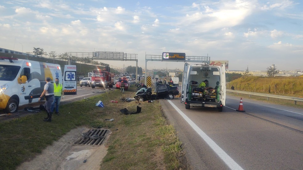 Acidente em rodovia mata duas pessoas e deixa cinco feridos