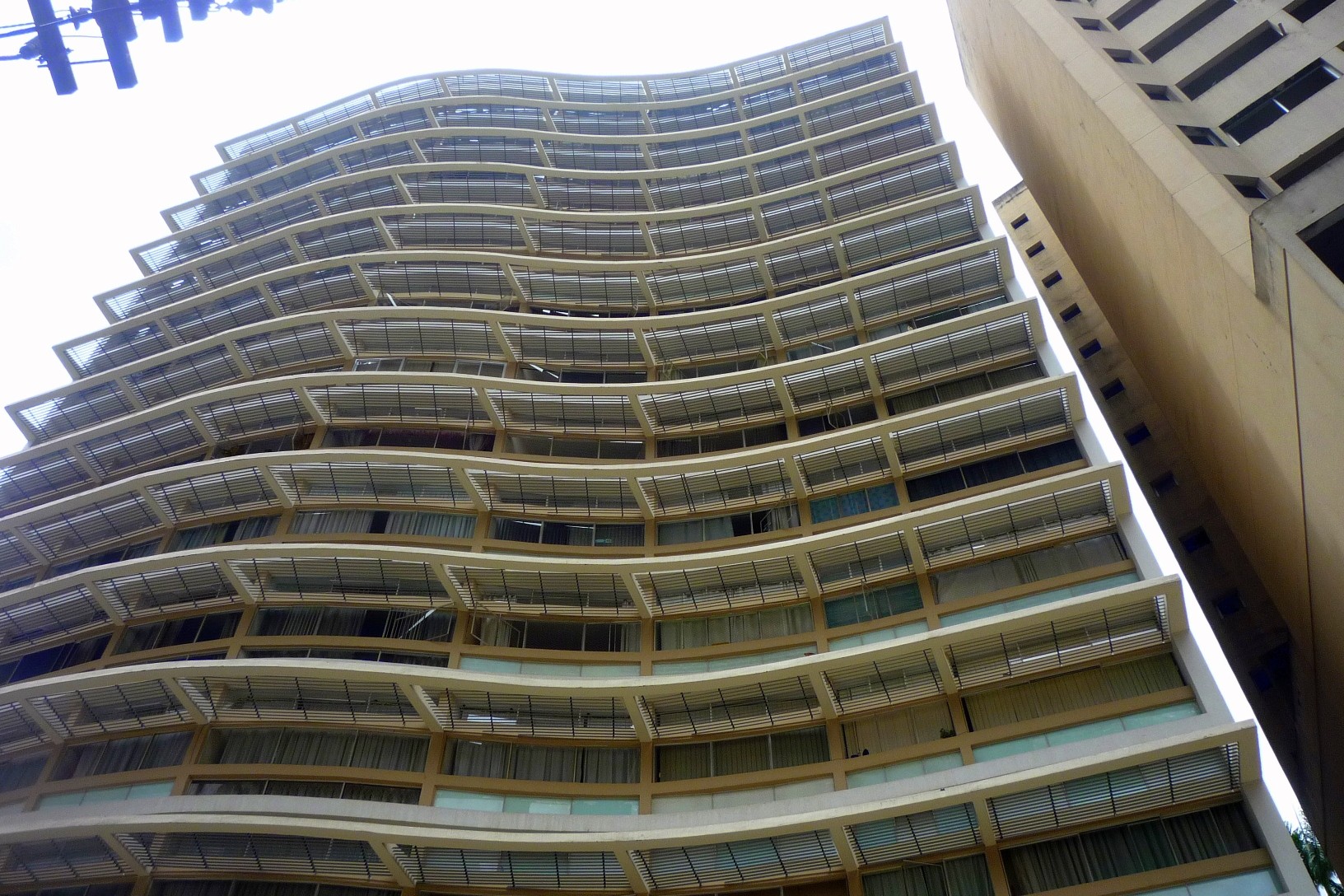 Edifício projetado por Niemeyer é atração história no Centro de Campinas