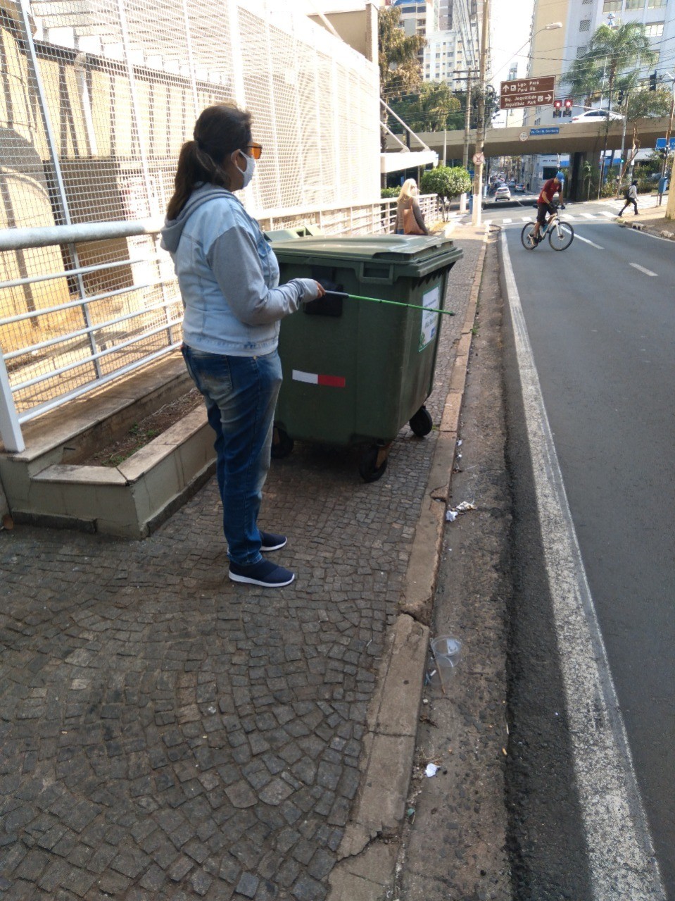 Falta de acessibilidade no centro de Campinas dificulta rotina de deficientes