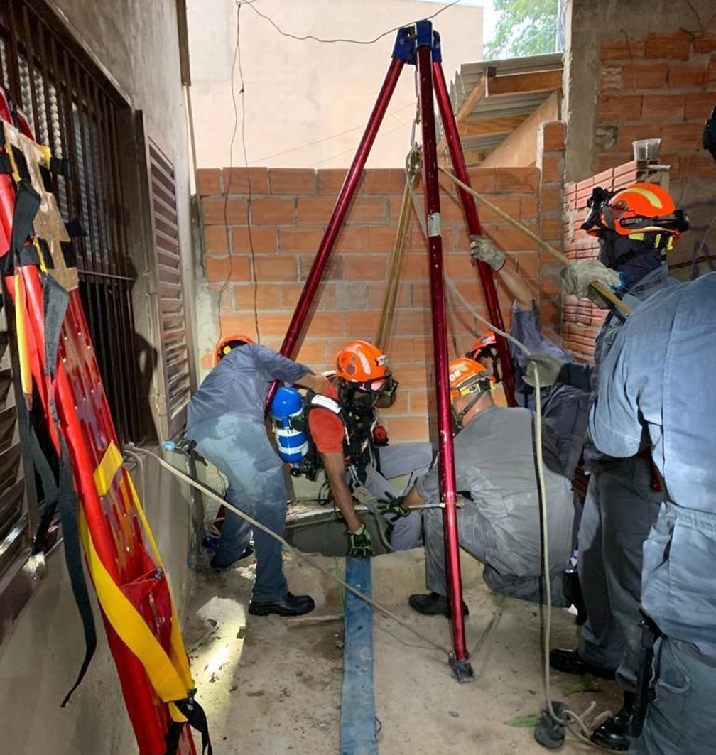 Homem morre e outro se intoxica dentro de poço em Campinas
