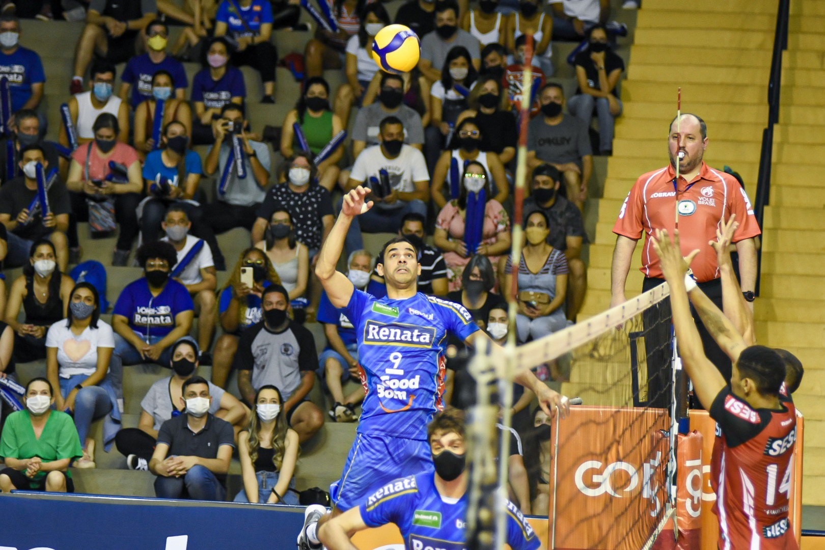 Vôlei Renata estreia na Superliga com derrota no tie break