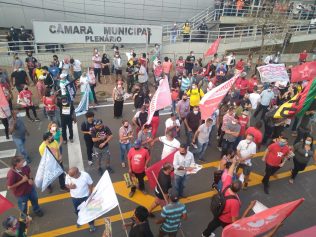 Câmara tem ato em apoio à vereadora após ataque racista