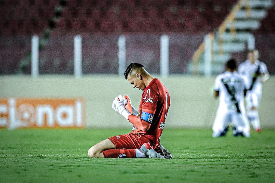 Ponte vence o Confiança e garante permanência na Série B