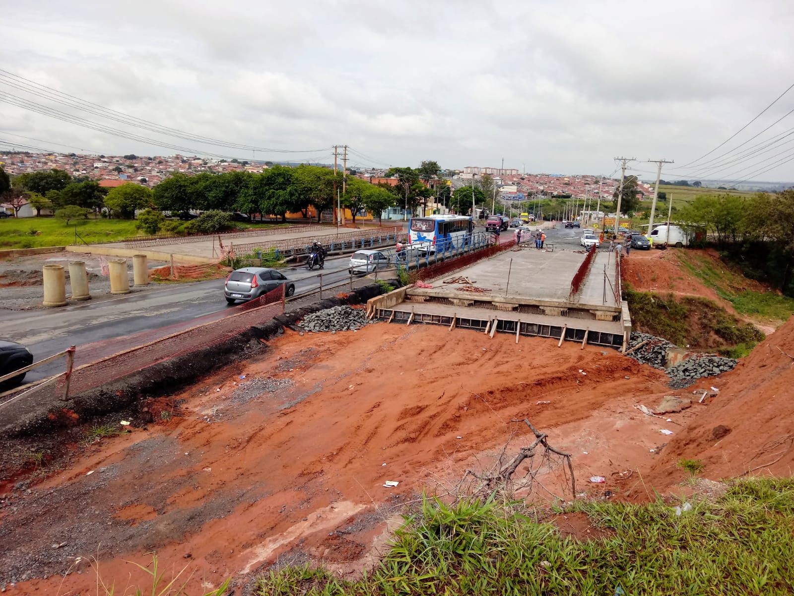 Atraso nas obras do BRT prejudica Comércio da Região do Ouro Verde