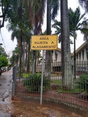 Alagamentos seguem causando transtornos nas proximidades da Orosimbo